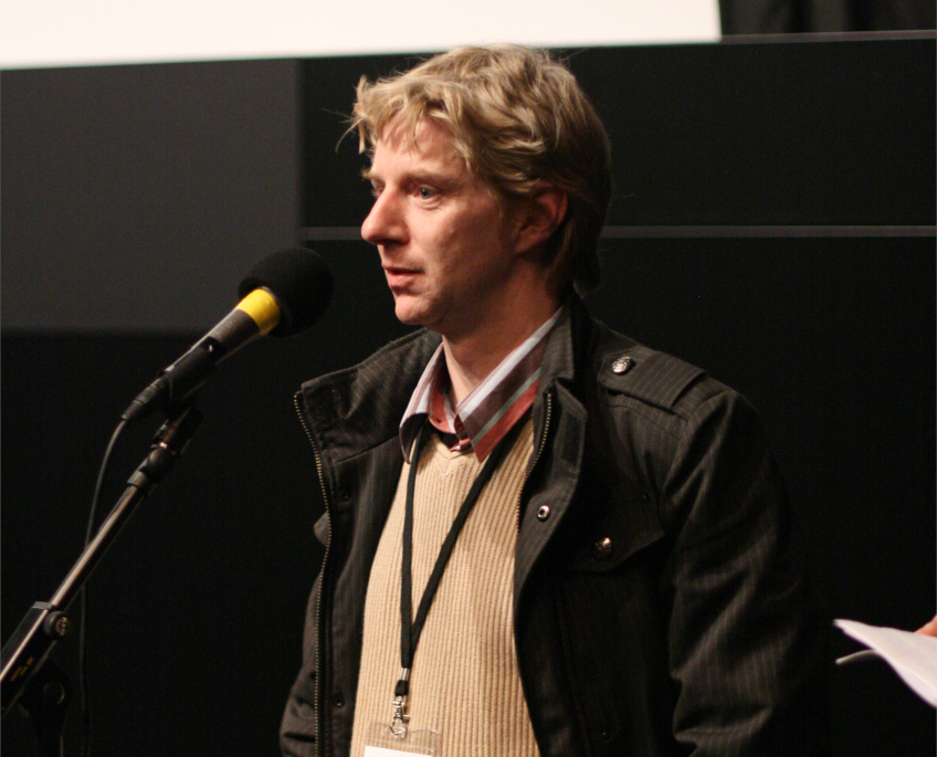 6 Mars - Compétition Française. Le réalisateur Amaury Brumauld présente son film UNE OMBRE AU TABLEAU © Valérie Dupoy 