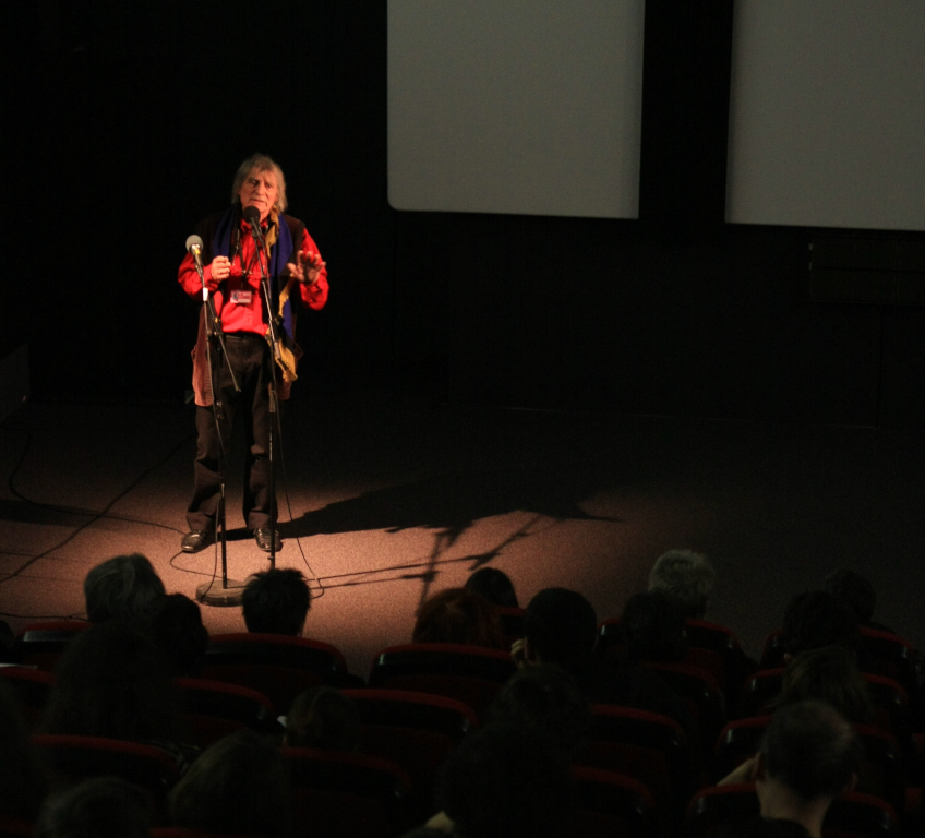 22 Mars - NOUS - DEUX. Le réalisateur Régis Hébraud présente ses films CIGURI 98 LA DANSE PEYOTL et TARAHUMARAS 2003, LA FÊLURE DU TEMPS - L'AVANT DES APACHES © Marion Staltel