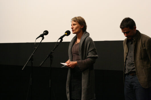 14 Mars - Cérémonie de Clôture. Palmarès. Anna-Catherine Louvet représentante du Jury Culturesfrance et Javier Packer-Comyn © Valérie Dupoy
