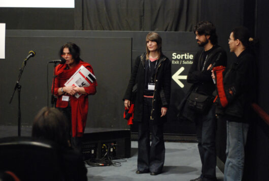 14 Mars - Compétition Internationale. Marie-Pierre Duhamel-Muller présente le film LA FRONTERA INFINITA de Juan Manuel Sepúlveda et le film JOHN LAUTNER - DESERT HOT SPRINGS MOTEL de Sasha Pirker © Mélodie Penet