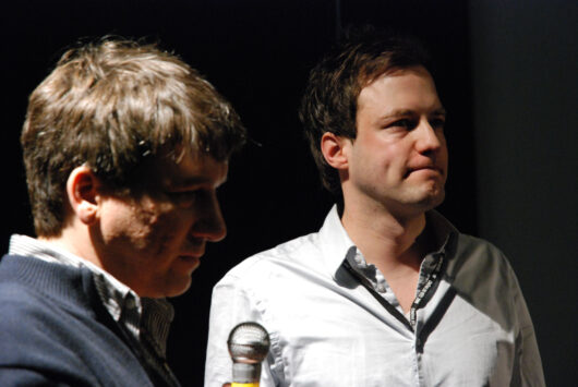 8 Mars - Compétition Internationale. Les réalisateurs Fabian Daub (au micro) et Andreas Gräfenstein présentent leur film WAS ÜBRIG BLEIBT © Alexia Villard