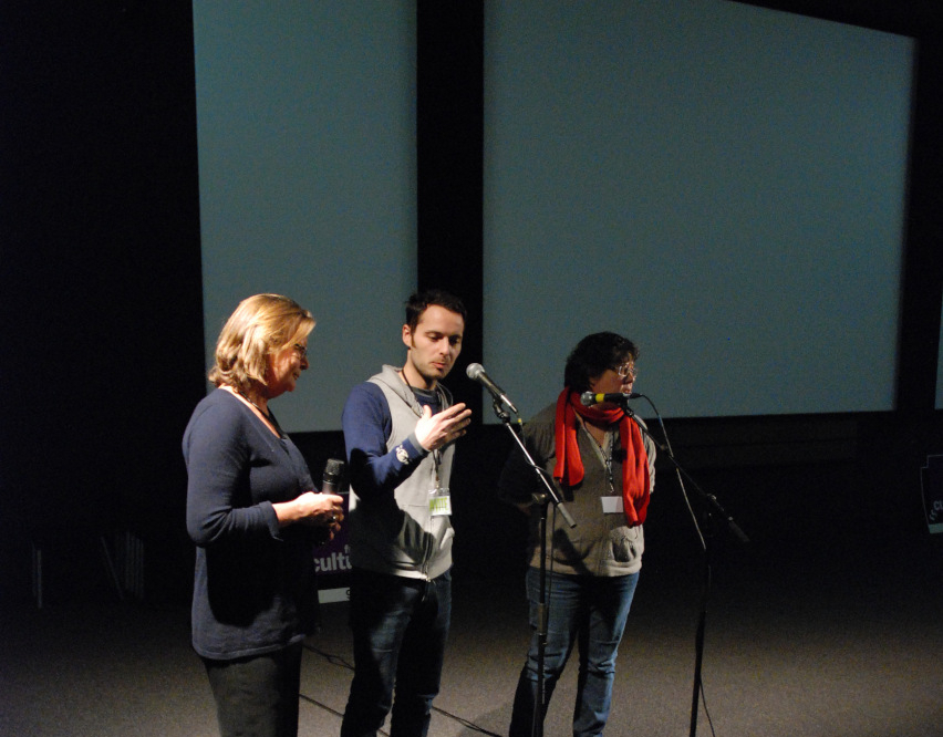 9 Mars - Compétition Internationale. Le réalisateur Simon Lereng Wilmont présente son film OVER JORDEN, UNDER HIMLEN avec Michèle Soulignac © Valérie Dupoy
