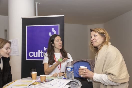 24 March - ParisDOC - First Contact © Hervé Veronese