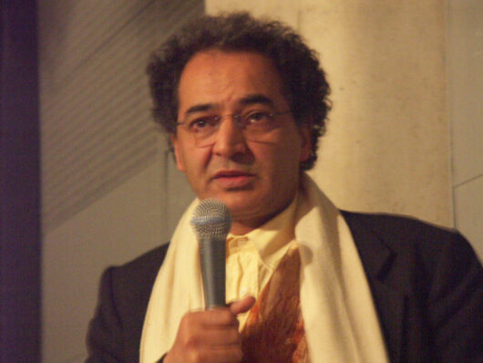 Compétition Française. Le réalisateur Hormuz Kéy présente son film LA VIE EST UNE GOUTTE SUSPENDUE © Mathieu Marre