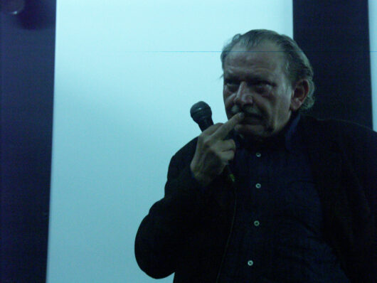 4 Mars - Documentaire en Espagne. Le cinéaste Jean-Louis Comolli présente TERRE SANS PAIN de Luis Buñuel © Sylvain Bich