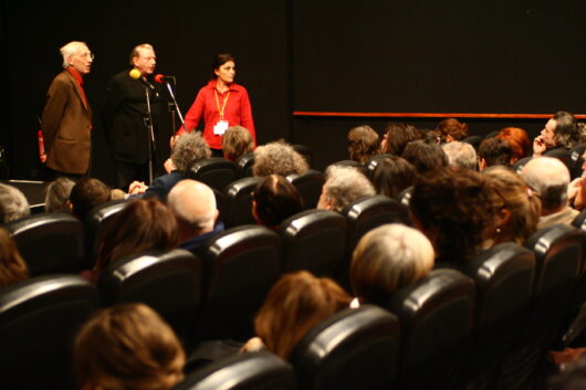 Séance Spéciale. Le réalisateur Jean-Louis Comolli présente son film LA DERNIÈRE UTOPIE, LA TÉLÉVISION SELON ROSSELLINI avec Marie-Pierre Duhamel © Mathieu Marre